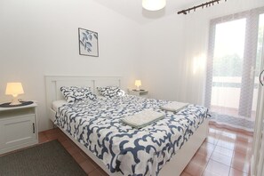 1 dormitori, wifi i roba de llit