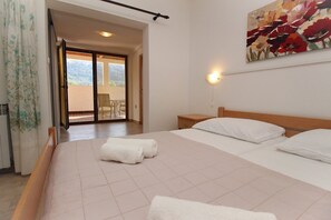 1 室のベッドルーム、WiFi、ベッドシーツ