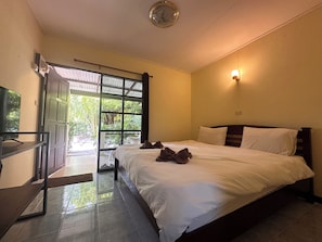 Standard Double Room, Balcony | Free WiFi - Blue Beach Resort (Sam Roi Yot)