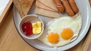 Daily English breakfast for a fee