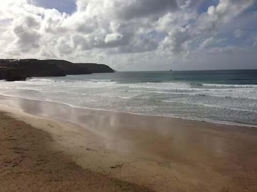 Spacious Home Near Porthtowan Beach