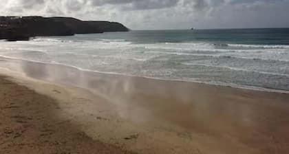 Spacious Home Near Porthtowan Beach