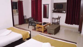 Double or Twin Room, Patio, City View | Desk, laptop workspace, blackout curtains, soundproofing