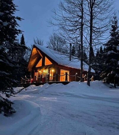 Quiet Refuge in Nature - Chalet la Sainte-Paix