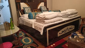 Comfort Double Room, Mountain View | Desk, laptop workspace, iron/ironing board, rollaway beds