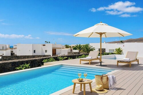 Villa Ainé Luxury Villa