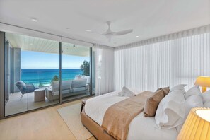 3 Schlafzimmer, Schreibtisch, Bügeleisen/Bügelbrett, WLAN