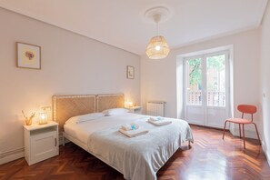 3 soverom, strykejern/-brett, wi-fi og sengetøy