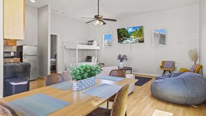 Interior - 1 BR Large Desert ADU Retreat with Bocce Court (Bermuda Dunes)