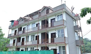 Fachada de la propiedad