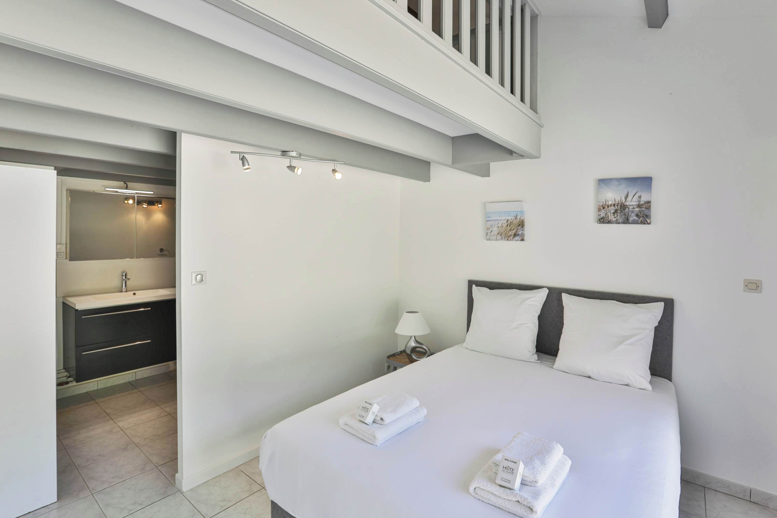 3 soverom, strykejern/-brett, reiseseng for barn og wi-fi