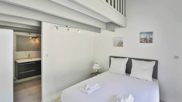 3 chambres, fer et planche Ă repasser, lit parapluie, Wi-Fi