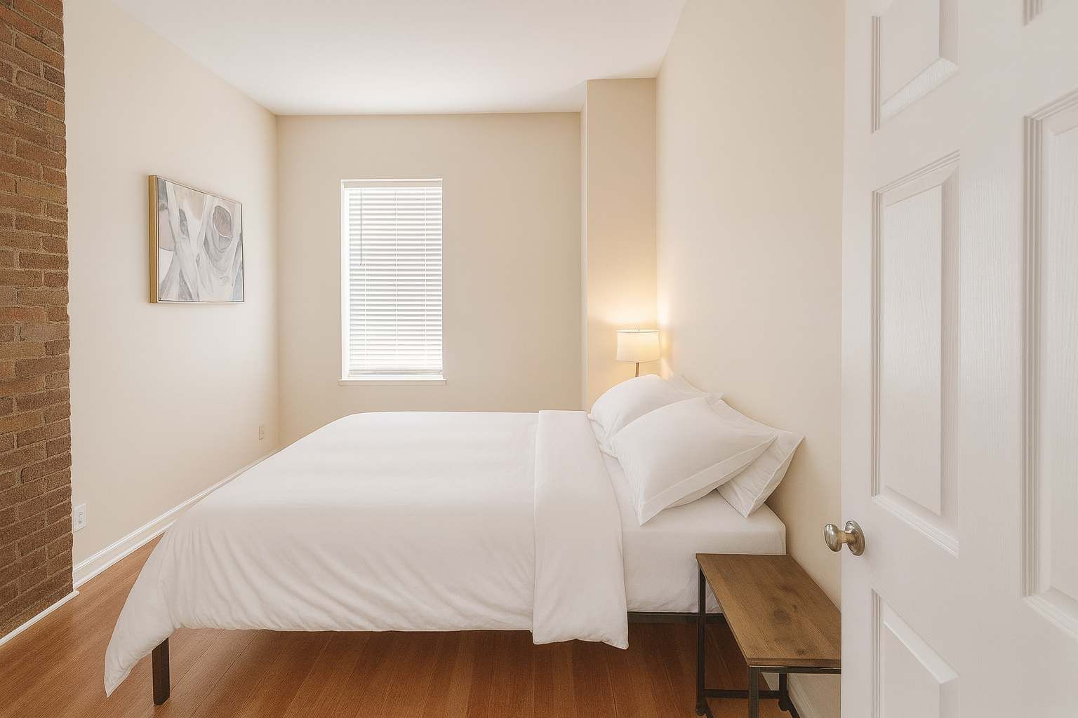 2 bedrooms, desk, iron/ironing board, WiFi