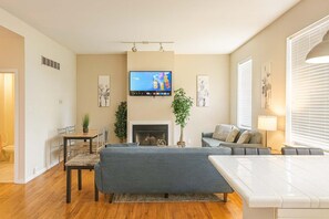 TV, fireplace, offices