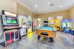 Apartment (3 Bedrooms) | Interior - 7 Mi to Wdw, Resort Perks: Retreat in Kissimmee! (Kissimmee)