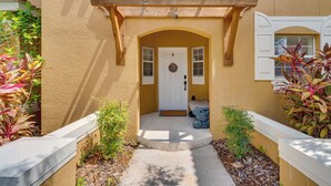 Apartment (3 Bedrooms) | Interior - 7 Mi to Wdw, Resort Perks: Retreat in Kissimmee! (Kissimmee)