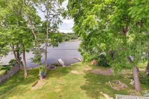 House (2 Bedrooms) | Interior - Lakefront Cottage 2 Mi to Palladium in Worcester! (Worcester)