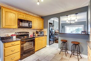 House (2 Bedrooms) | Interior