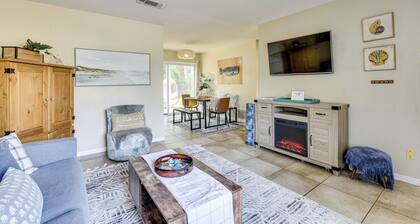 2 Mi to Beach, Near Airport: Heart of Fort Walton