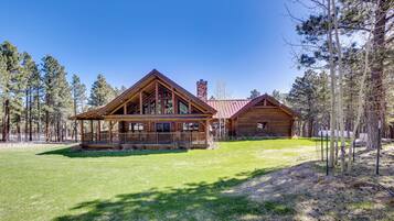 House (5 Bedrooms) | Front of property