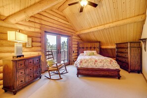 House (5 Bedrooms) | Interior