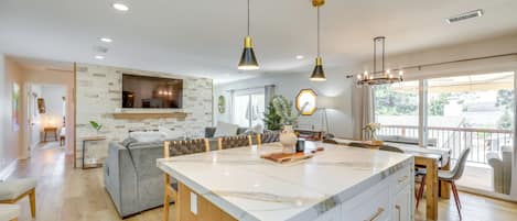 House (2 Bedrooms) | Interior