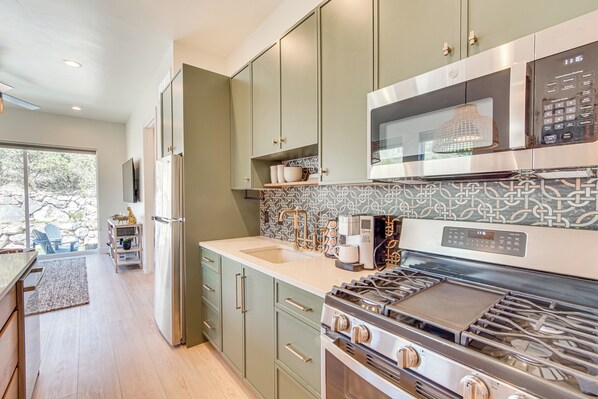 House (2 Bedrooms) | Interior