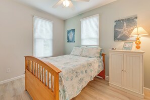 Apartment (1 Bedroom) | Interior - 1 Mi to Moody Beach: Cottage w/ Pool Access! (Wells)