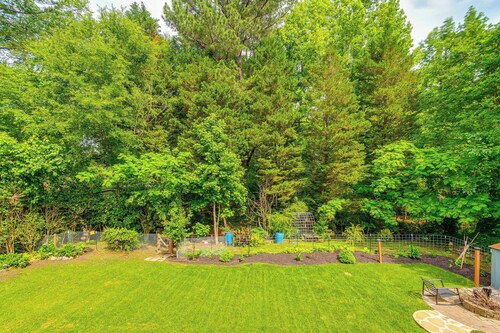 3 Mi to Dtwn Cary: Family Home w/ Deck!