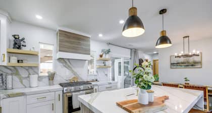 Walk to Big Bear Marina: Modern Home w/ Hot Tub!