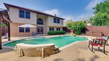 ํ์ฐ์ค (5 Bedrooms) | ์๋ฐ ์์ค ์ ๋ฉด