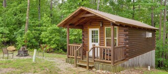 1 Mi to Current River: Cozy Studio Cabin!