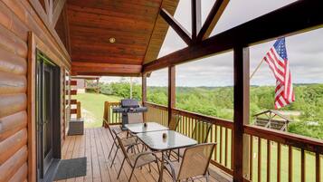 Rumah (3 Bedrooms) | Bagian depan properti