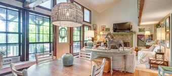 4 Mi to Lake Santeetlah: Cabin w/ Deck & Views
