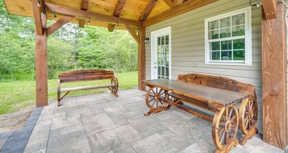 Fish, Hunt & Hike: Pet-friendly Home in Allenwood