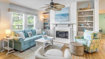 House (3 Bedrooms) | Front of property