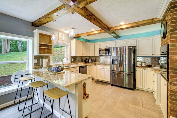 House (4 Bedrooms) | Interior - Creekside Retreat w/ Mtn Views in Lambsburg! (Lambsburg)