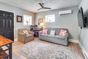 House (1 Bedroom) | Interior