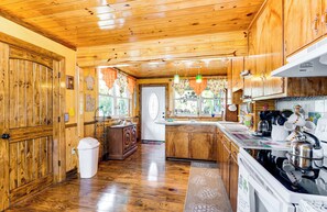 Cottage (1 Bedroom) | Interior