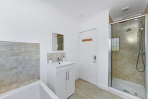 House | Bathroom