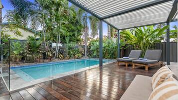 Casa | 4 quartos, acesso à internet de alta velocidade