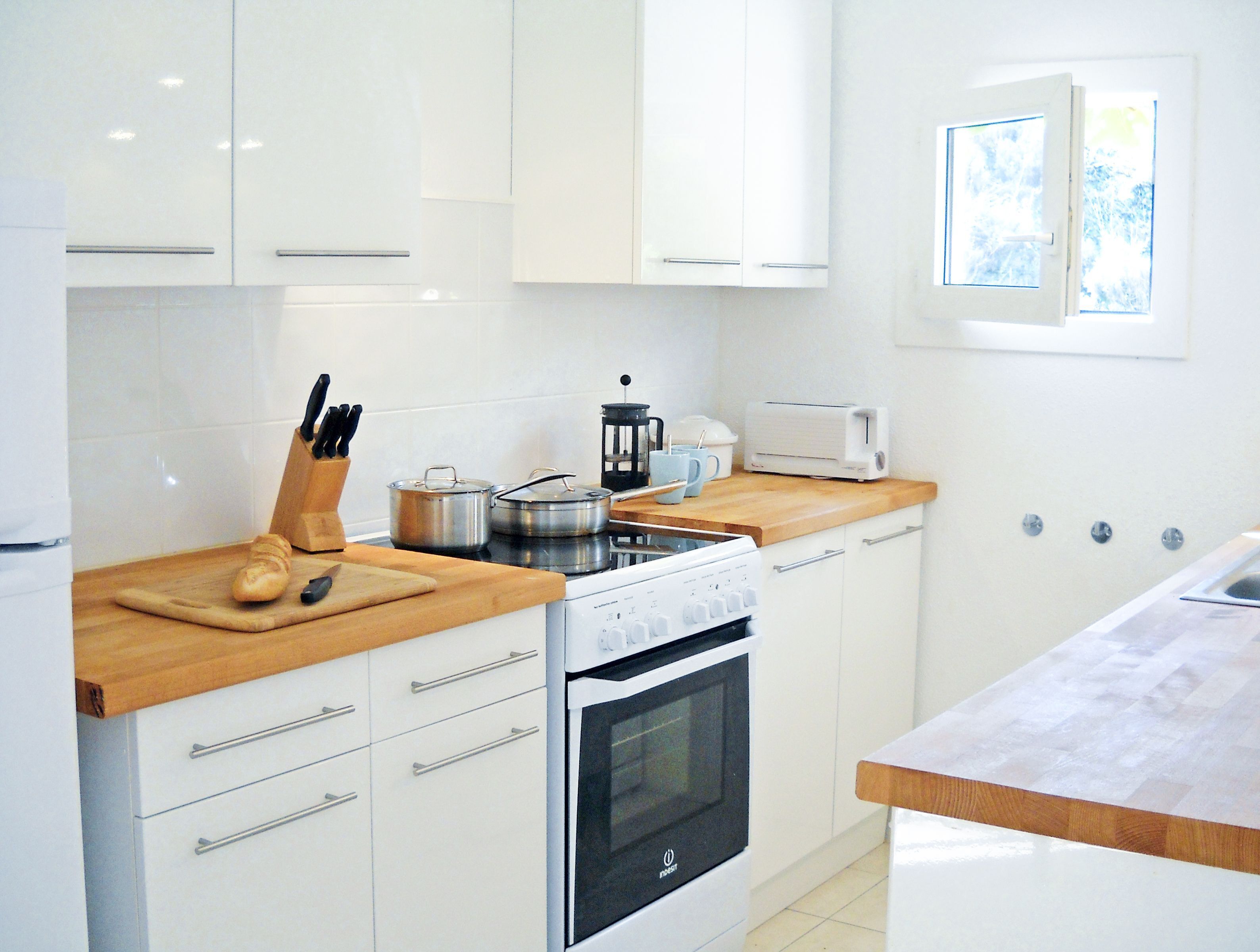 Réfrigérateur, micro-ondes, four, lave-vaisselle