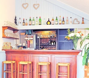 Bar (in der Unterkunft)