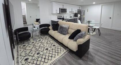 Charming 1-bedroom house with WiFi and AC in enchanting Edmonton
