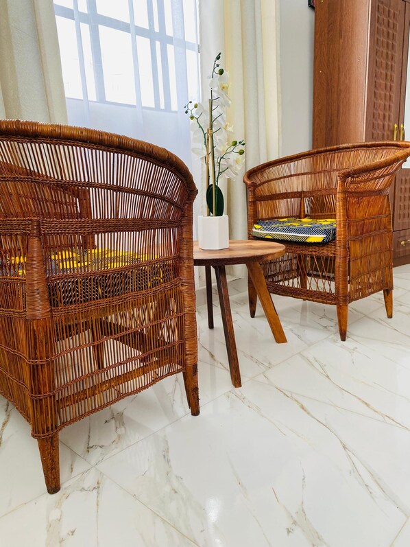 Chambre quadruple familiale, balcon | Fer et planche à repasser, accès au Wi-Fi (inclus)