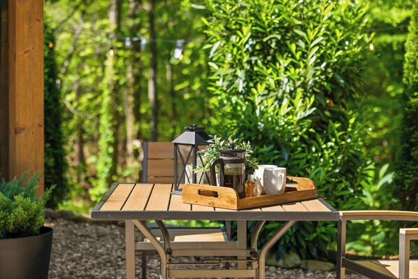 Outdoor dining