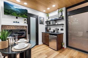 Fridge, microwave, coffee/tea maker, toaster