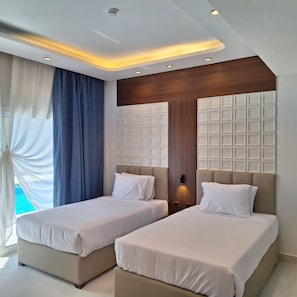 Junior Suite, 3 Bedrooms, Shared Bathroom
