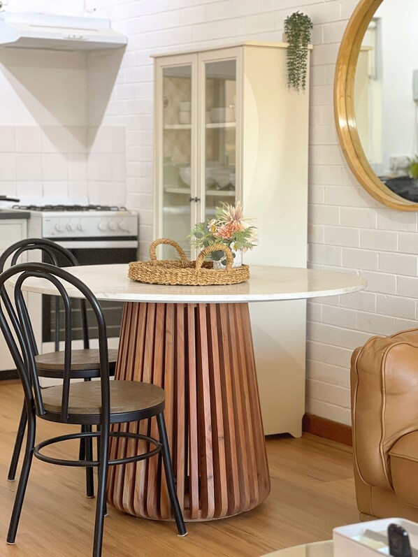 Dining - Charming 1-bedroom apartment with WiFi, AC in vibrant East Victoria Park (East Victoria Park)