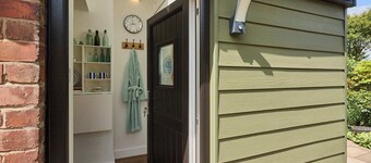 Host & Stay | Garden Studio